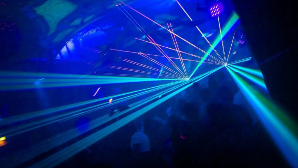 psy spirit party bild uv deko 4